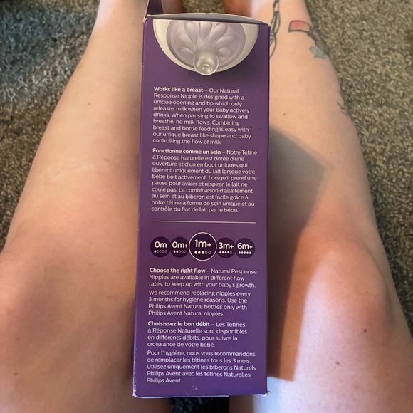 Philips Avent Natural Baby Bottle Set - Picture 2 of 4